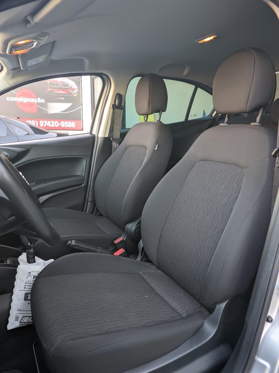 FIAT Cronos - Foto