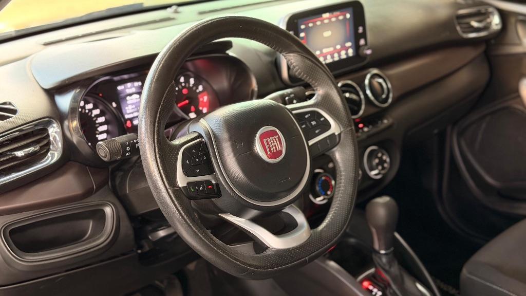 FIAT Cronos - Foto
