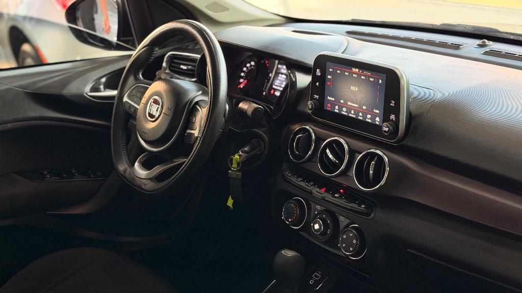 FIAT Cronos - Foto