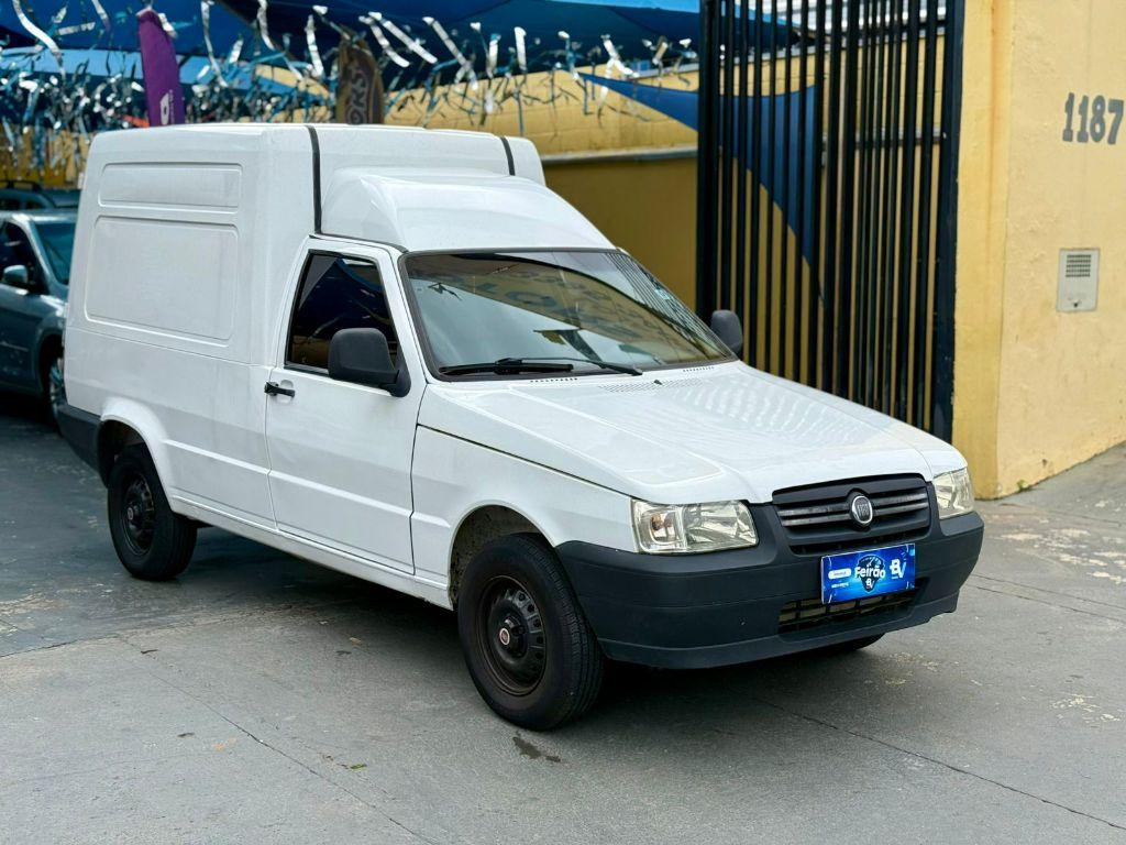 FIAT Fiorino Furgão - Foto