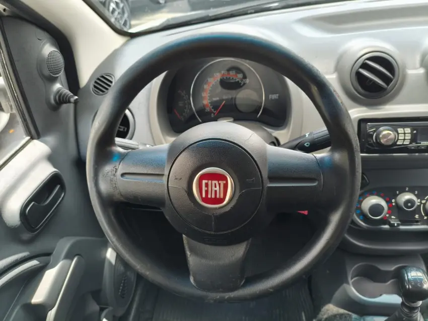 FIAT Fiorino Furgão - Foto