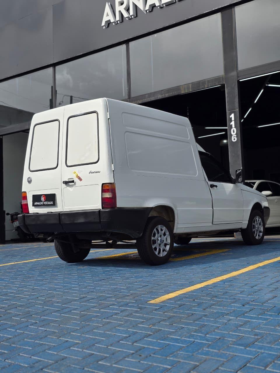 FIAT Fiorino Furgão - Foto