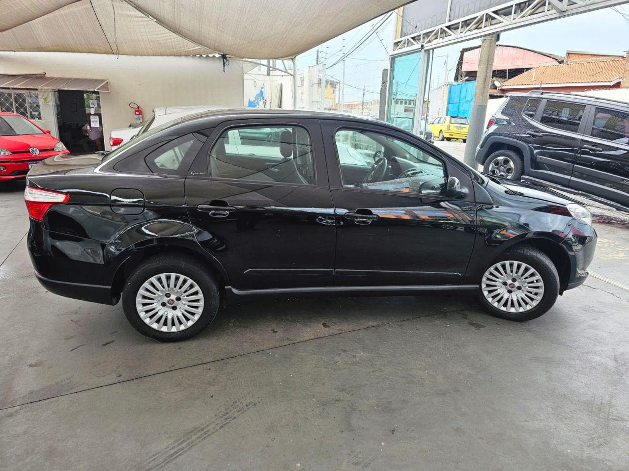FIAT Grand Siena - Foto