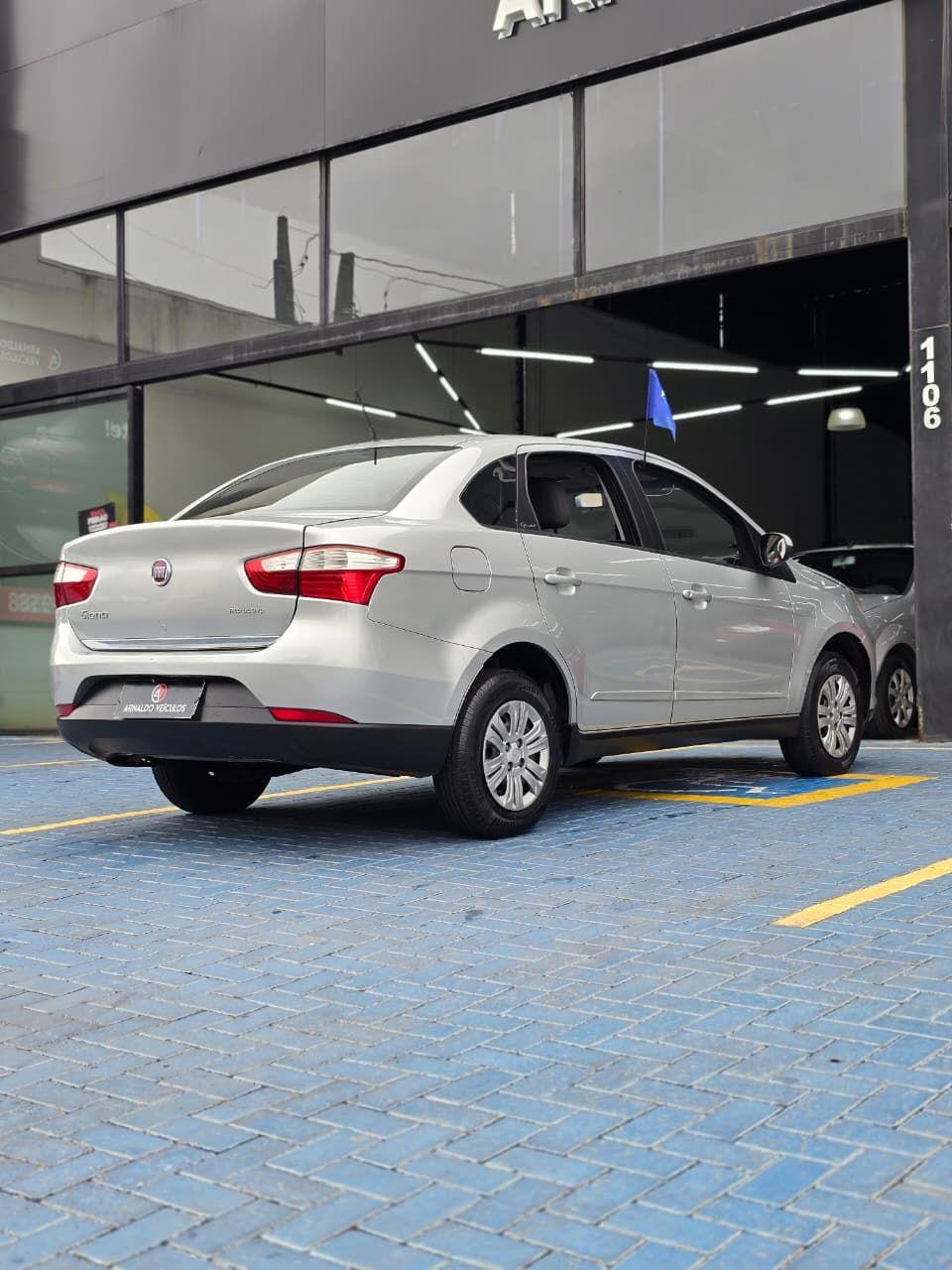 FIAT Grand Siena - Foto