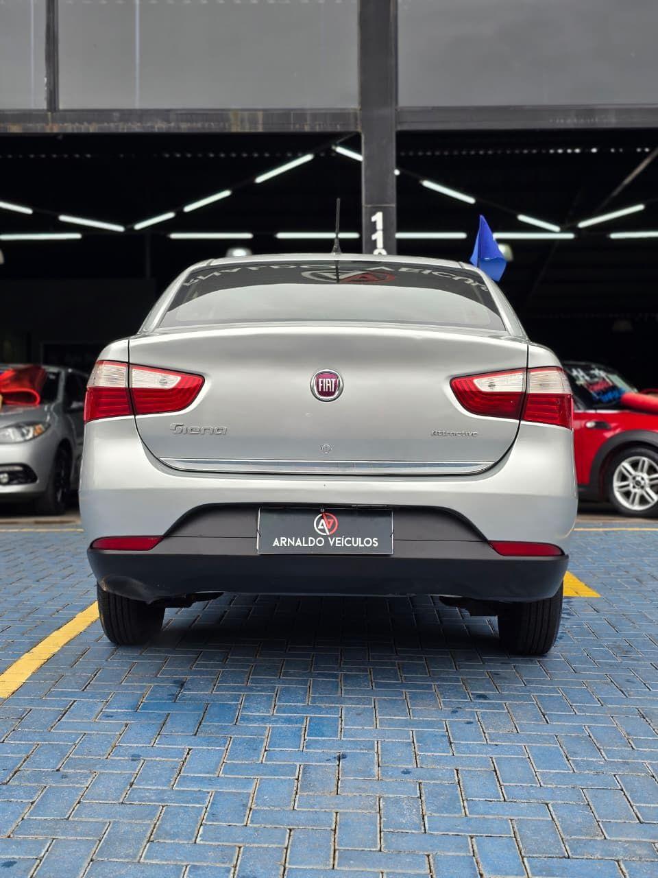 FIAT Grand Siena - Foto