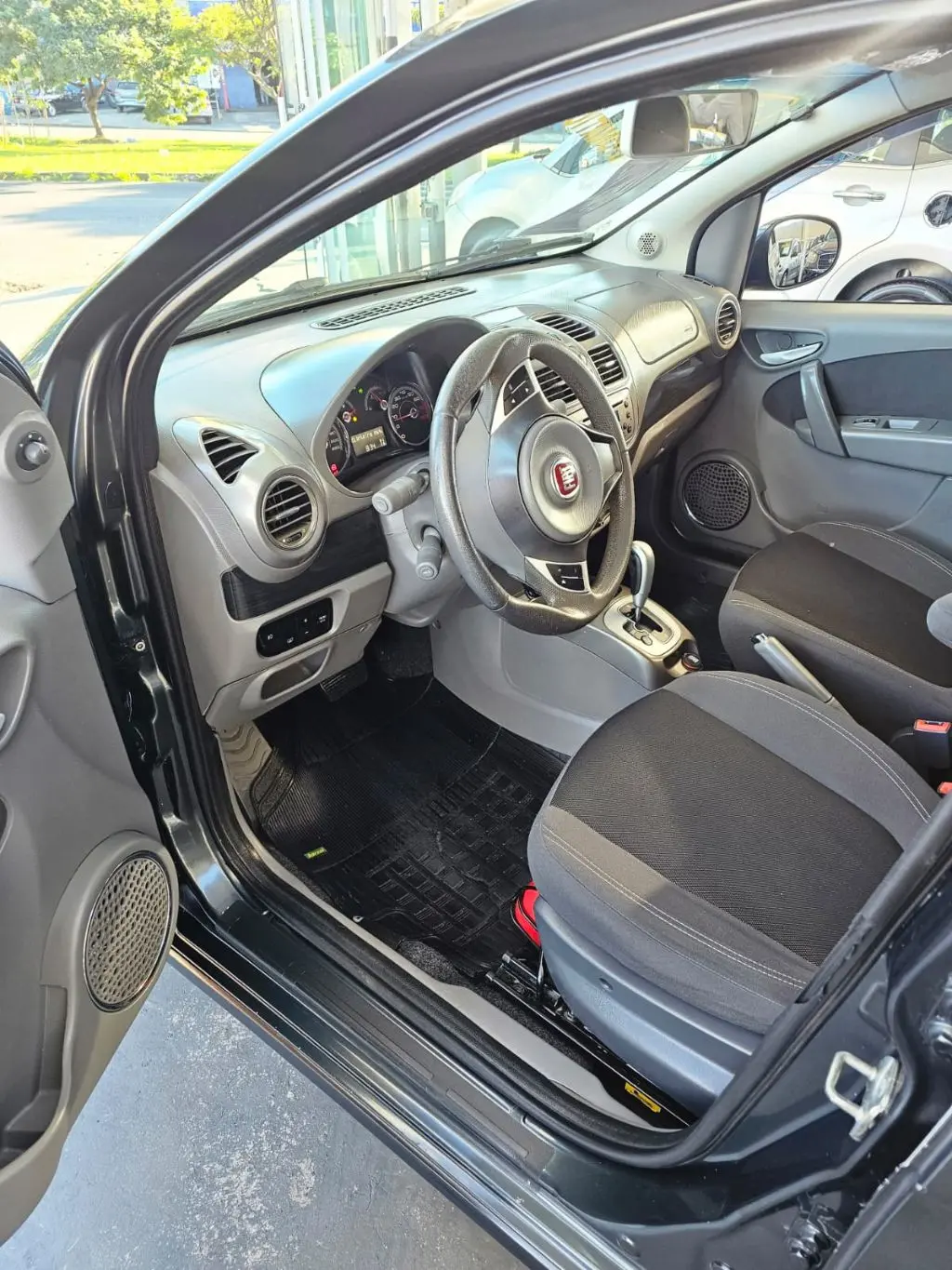 FIAT Grand Siena - Foto