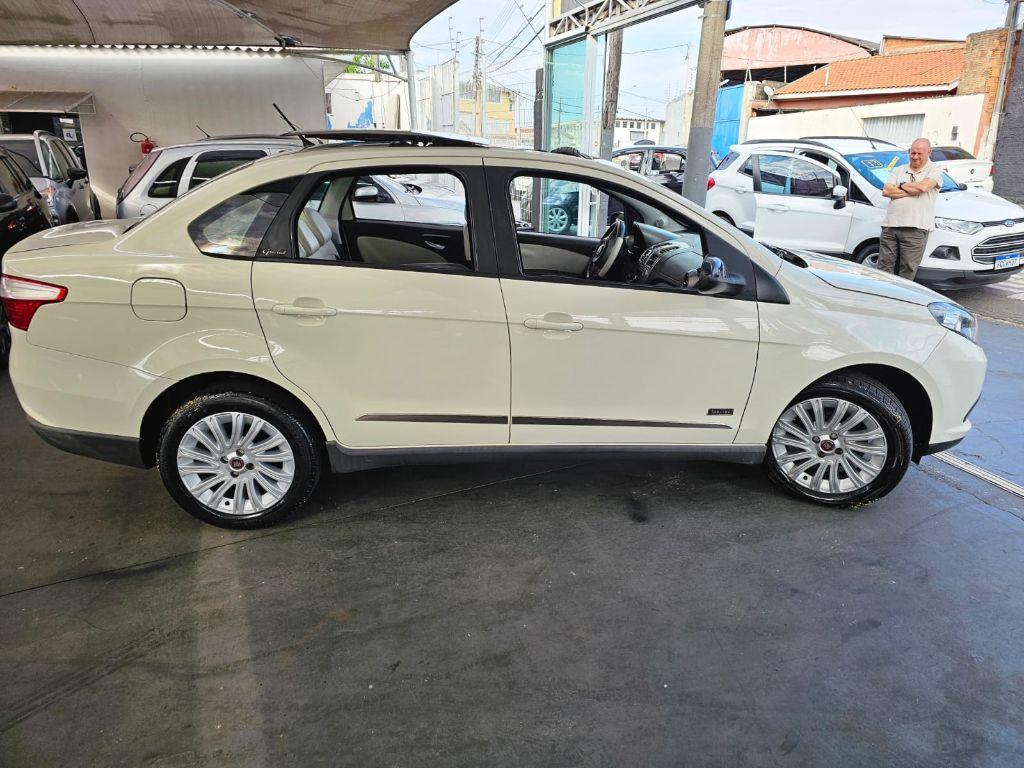 FIAT Grand Siena - Foto