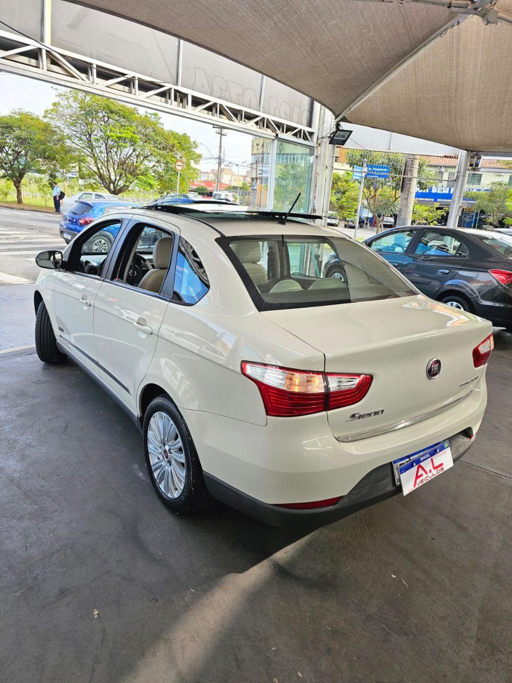 FIAT Grand Siena - Foto