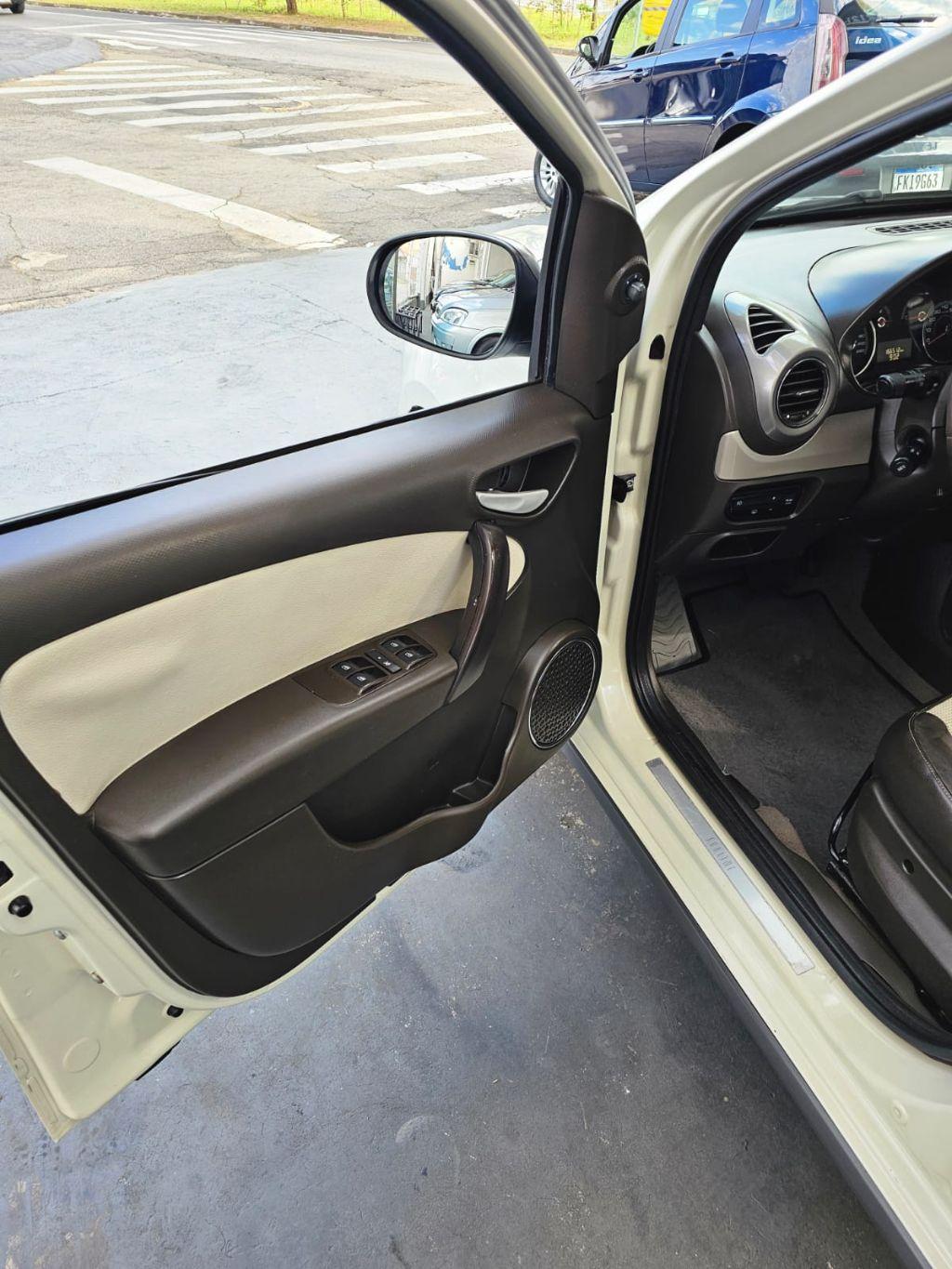 FIAT Grand Siena - Foto