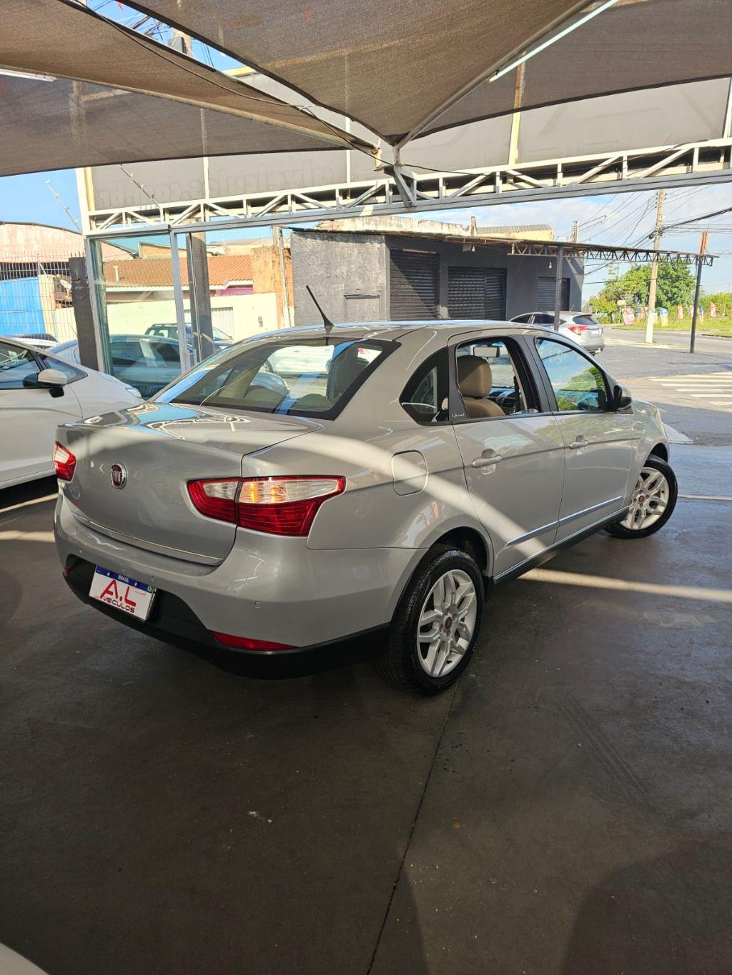 FIAT Grand Siena - Foto