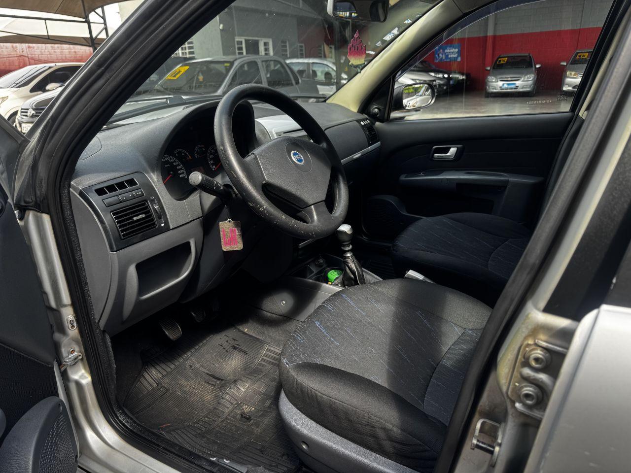 FIAT Palio Weekend - Foto