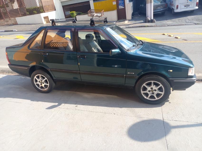 FIAT Prêmio - Foto