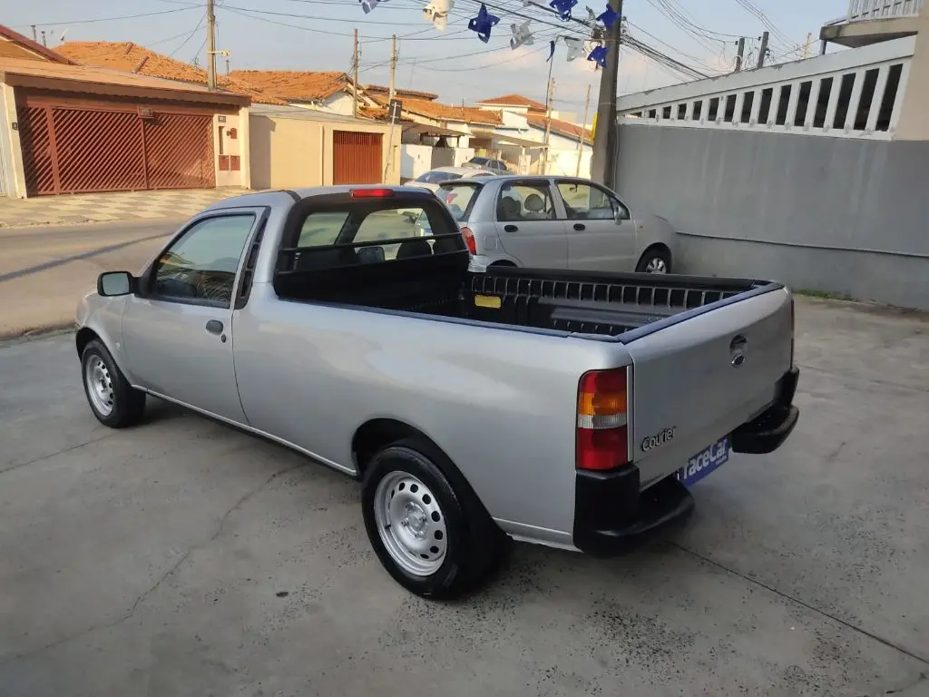 FORD Courier - Foto