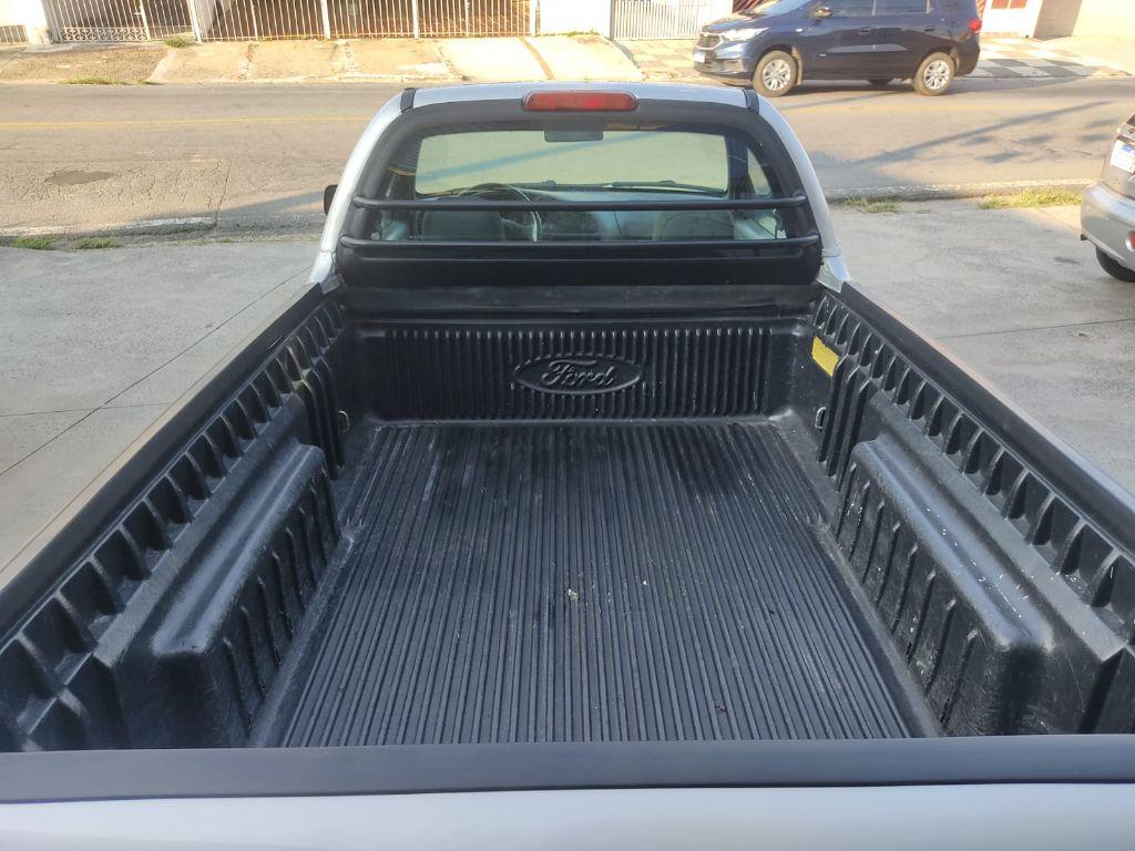 FORD Courier - Foto