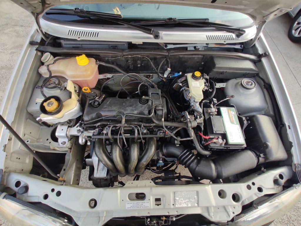 FORD Courier - Foto