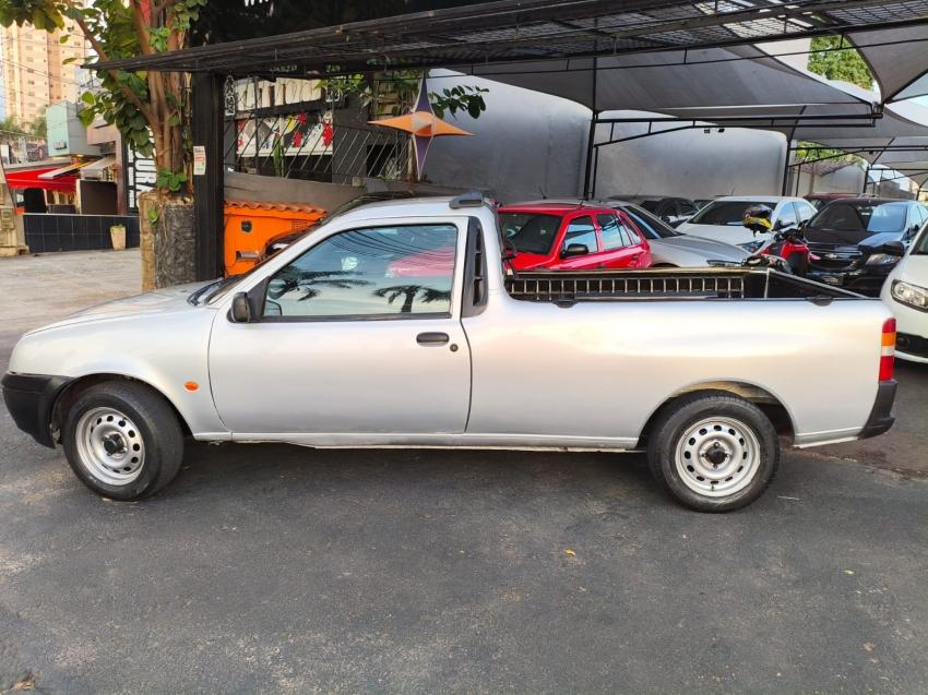 FORD Courier - Foto