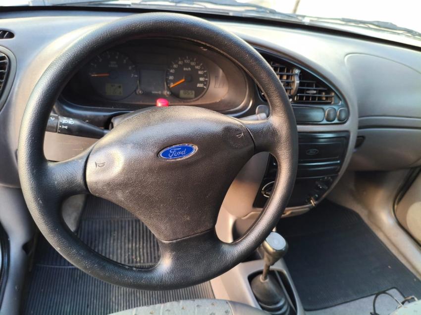 FORD Courier - Foto