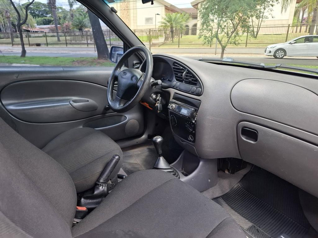 FORD Courier - Foto