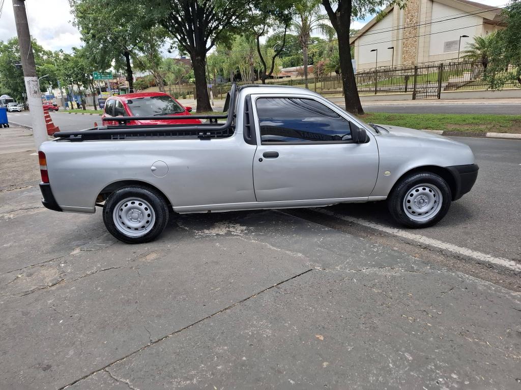 FORD Courier - Foto