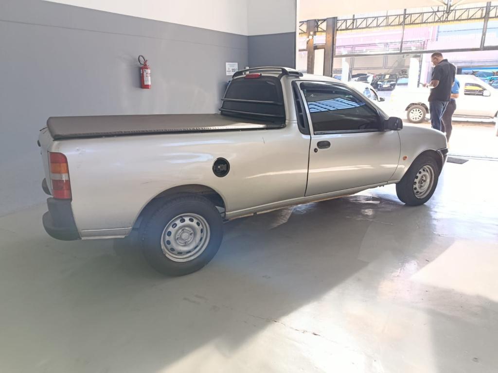 FORD Courier - Foto