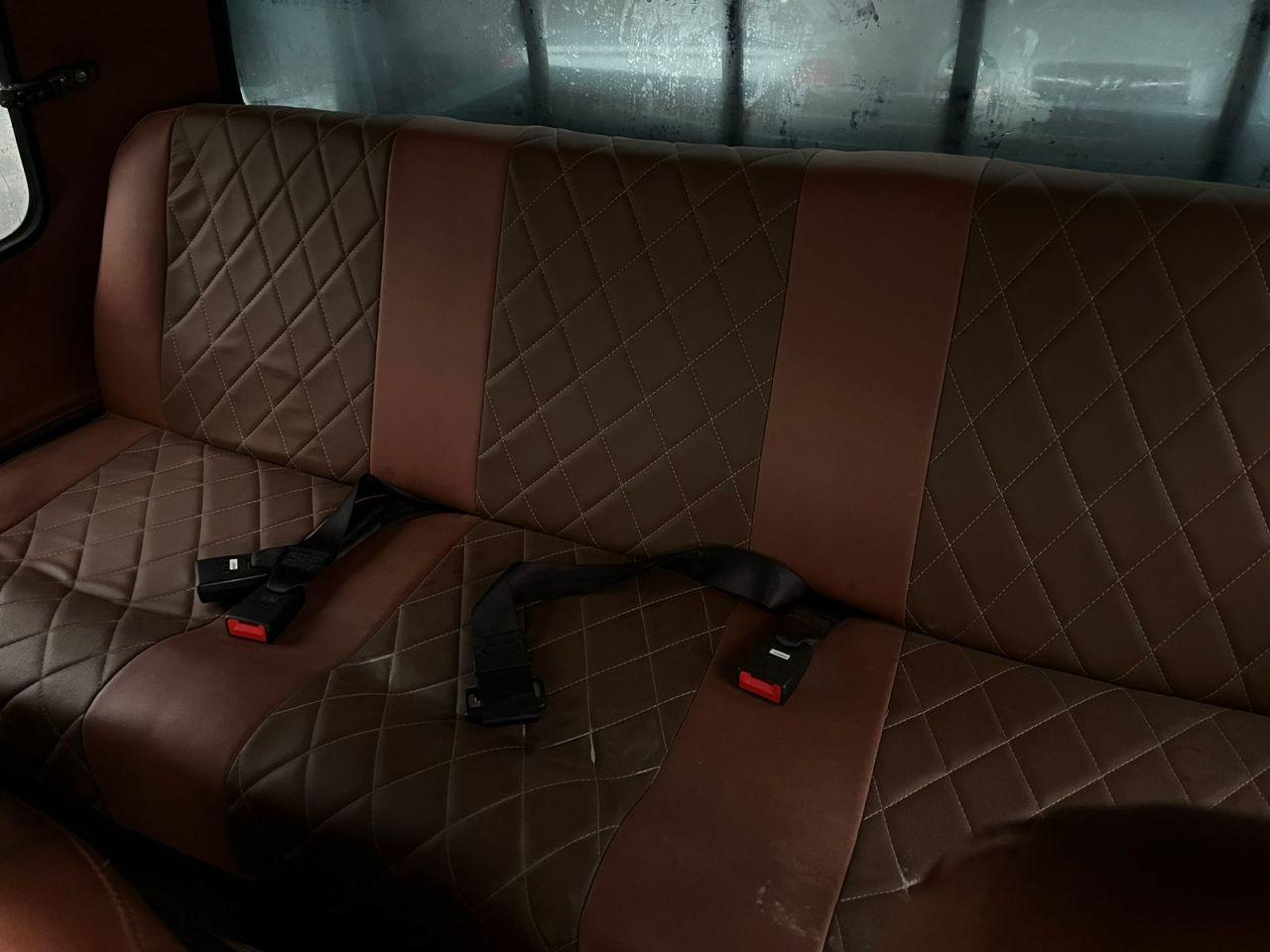 FORD F-1000 - Miniatura