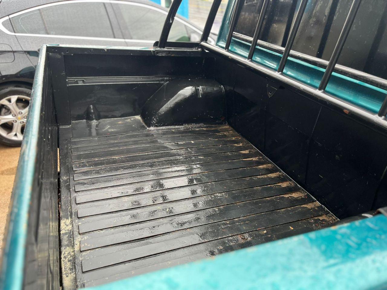 FORD F-1000 - Miniatura