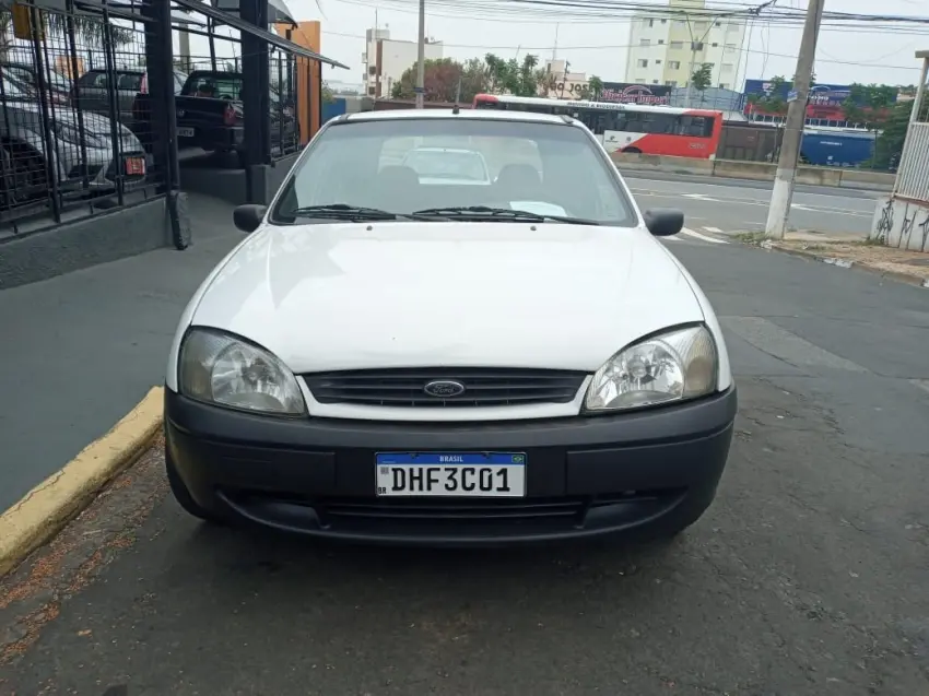 FORD Fiesta Hatch - Foto