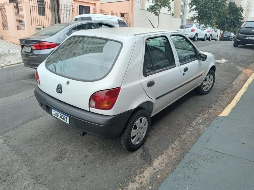 FORD Fiesta Hatch - Foto