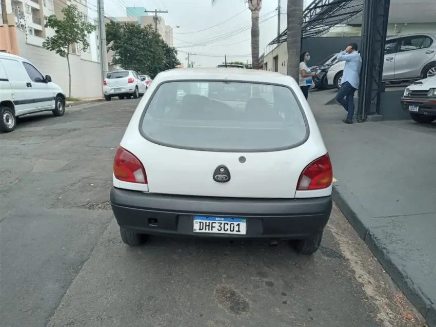 FORD Fiesta Hatch - Foto