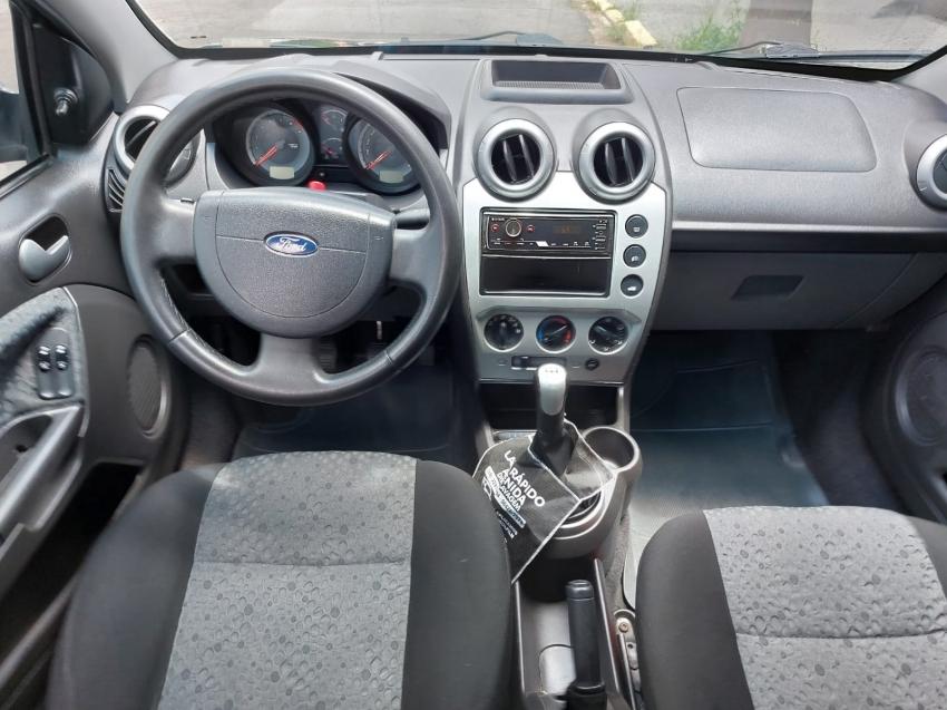 FORD Fiesta Hatch - Foto