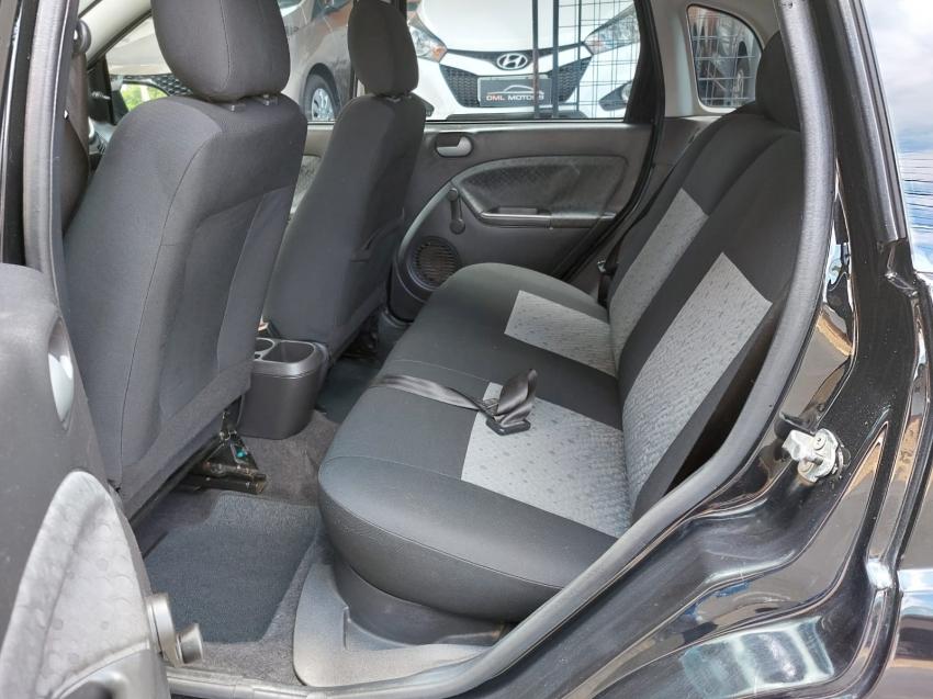 FORD Fiesta Hatch - Foto