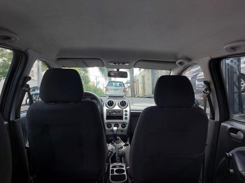 FORD Fiesta Hatch - Foto