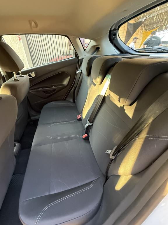 FORD Fiesta Hatch - Foto