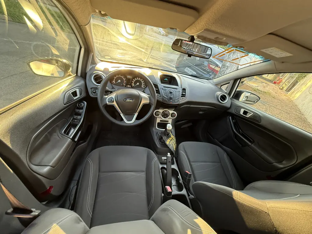 FORD Fiesta Hatch - Miniatura