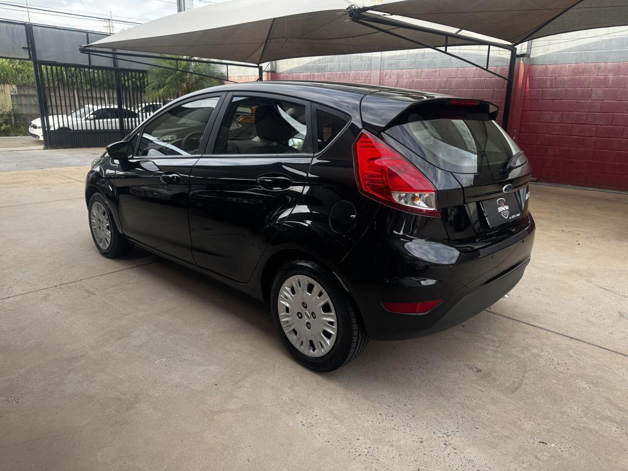 FORD Fiesta Hatch - Foto