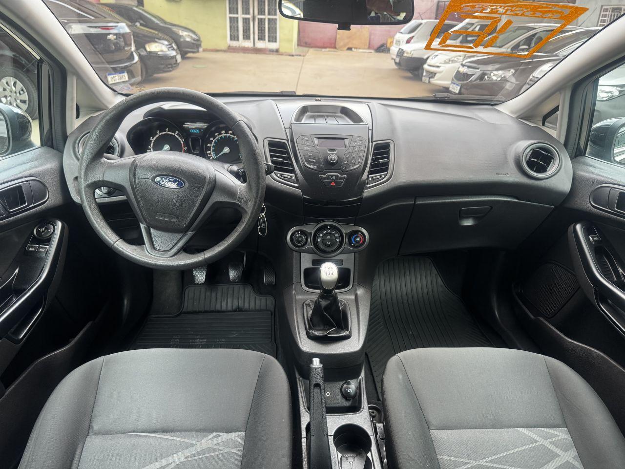 FORD Fiesta Hatch - Foto