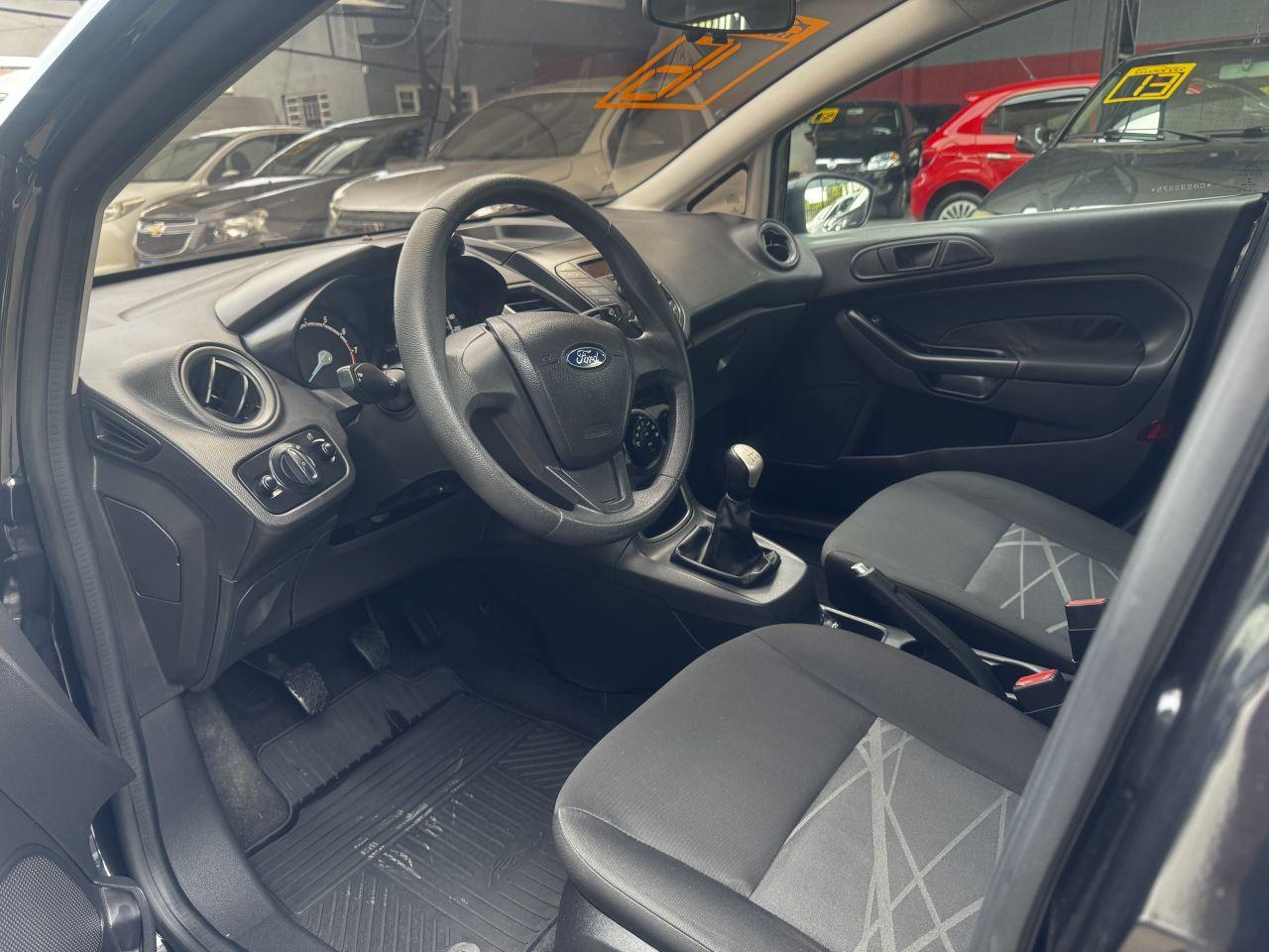 FORD Fiesta Hatch - Foto