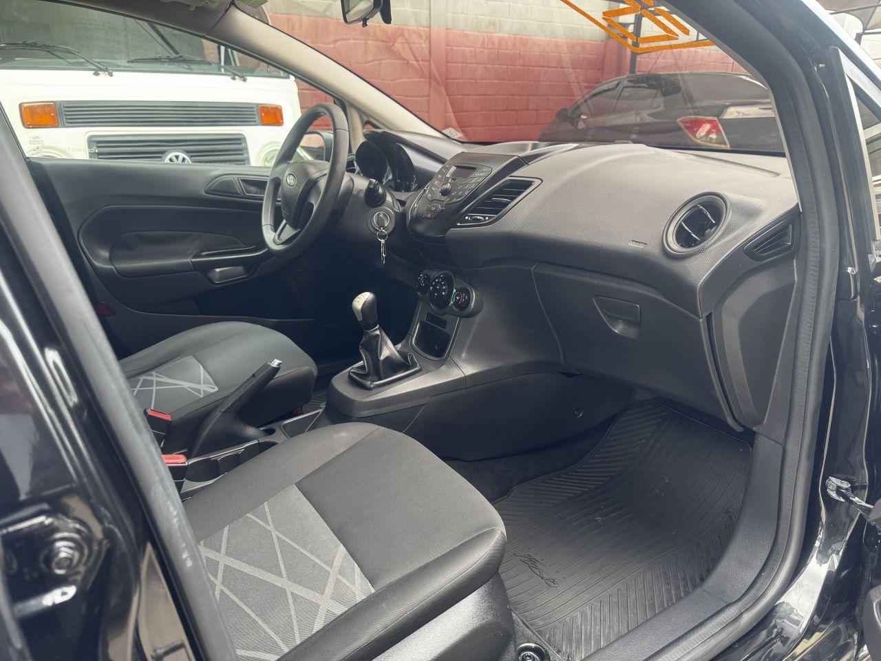 FORD Fiesta Hatch - Foto