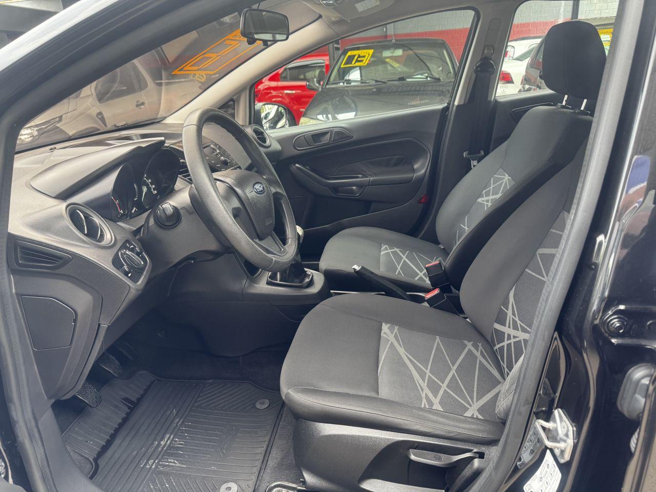 FORD Fiesta Hatch - Foto