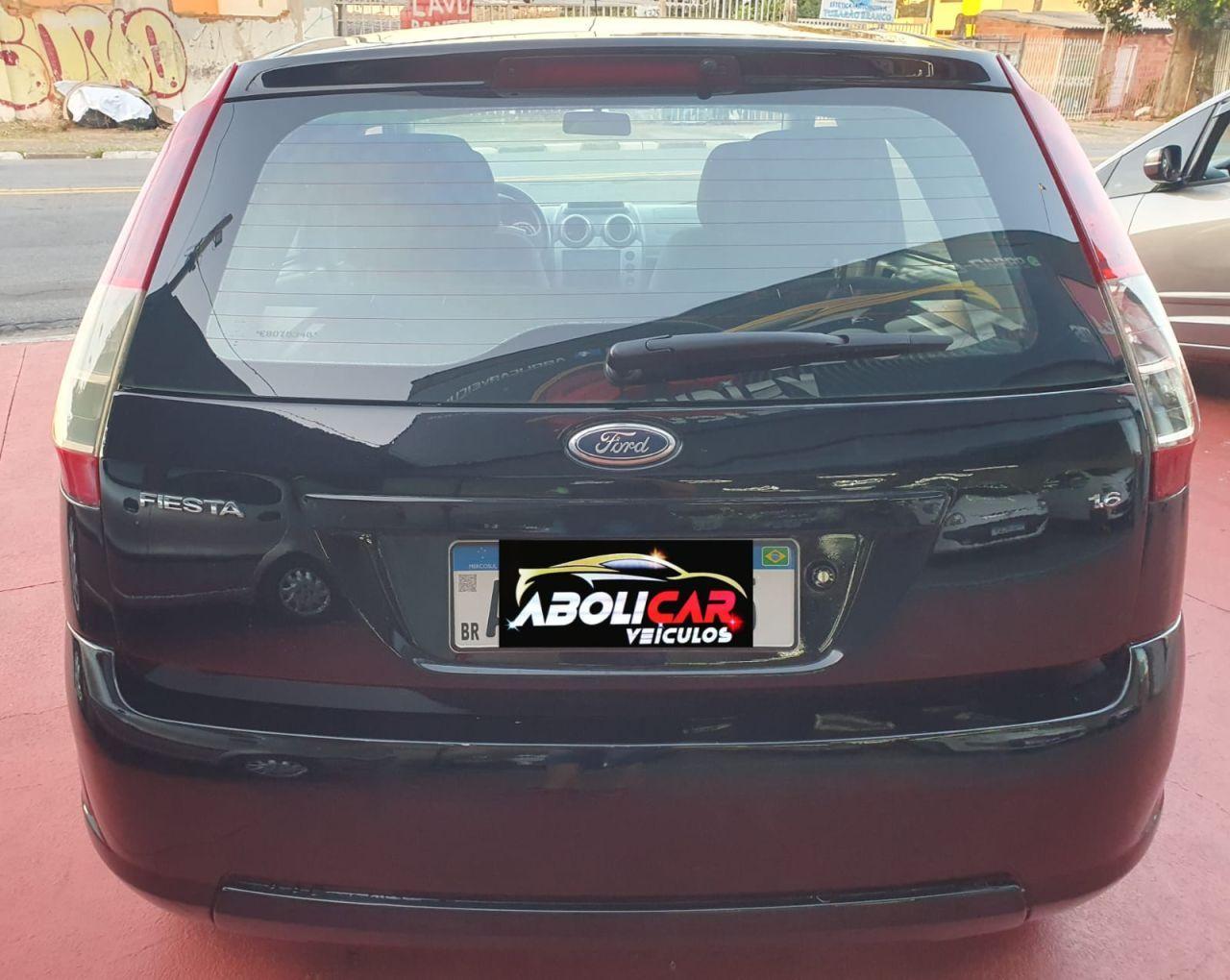 FORD Fiesta Hatch - Foto