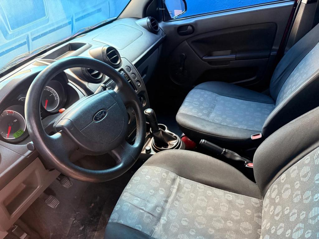 FORD Fiesta Hatch - Foto