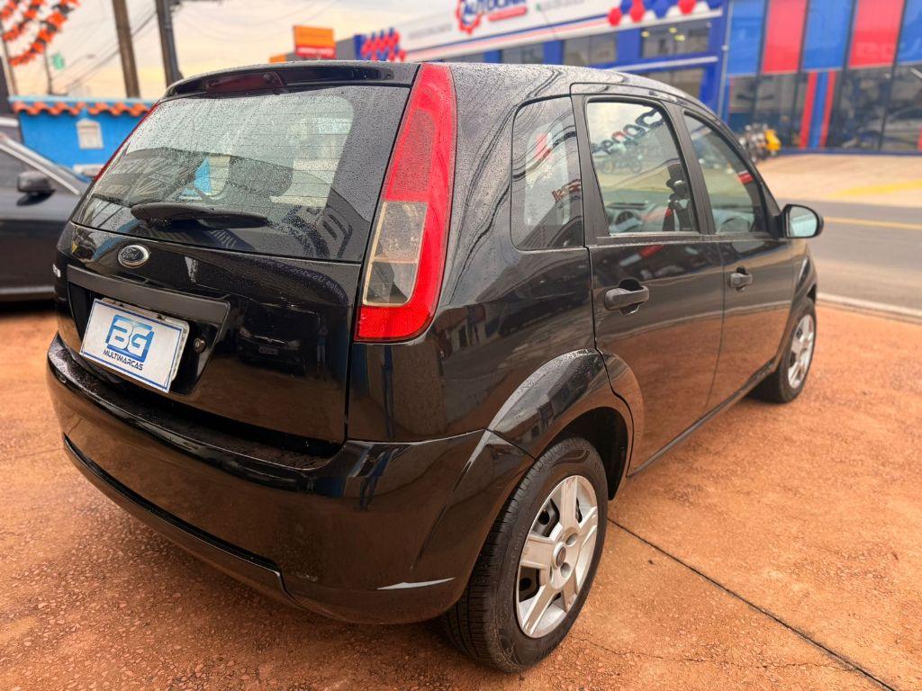 FORD Fiesta Hatch - Foto