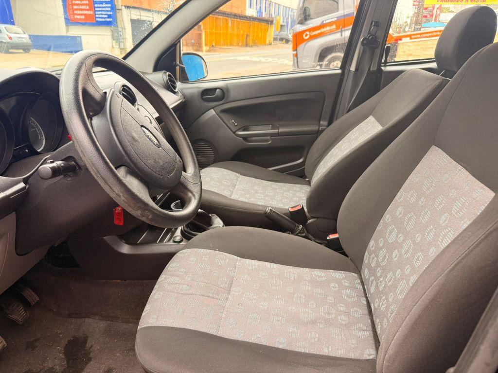 FORD Fiesta Hatch - Foto