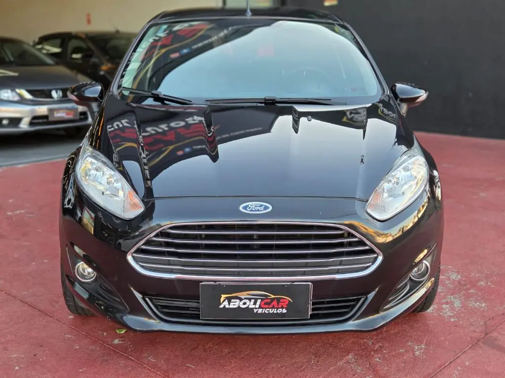 FORD Fiesta Hatch - Foto
