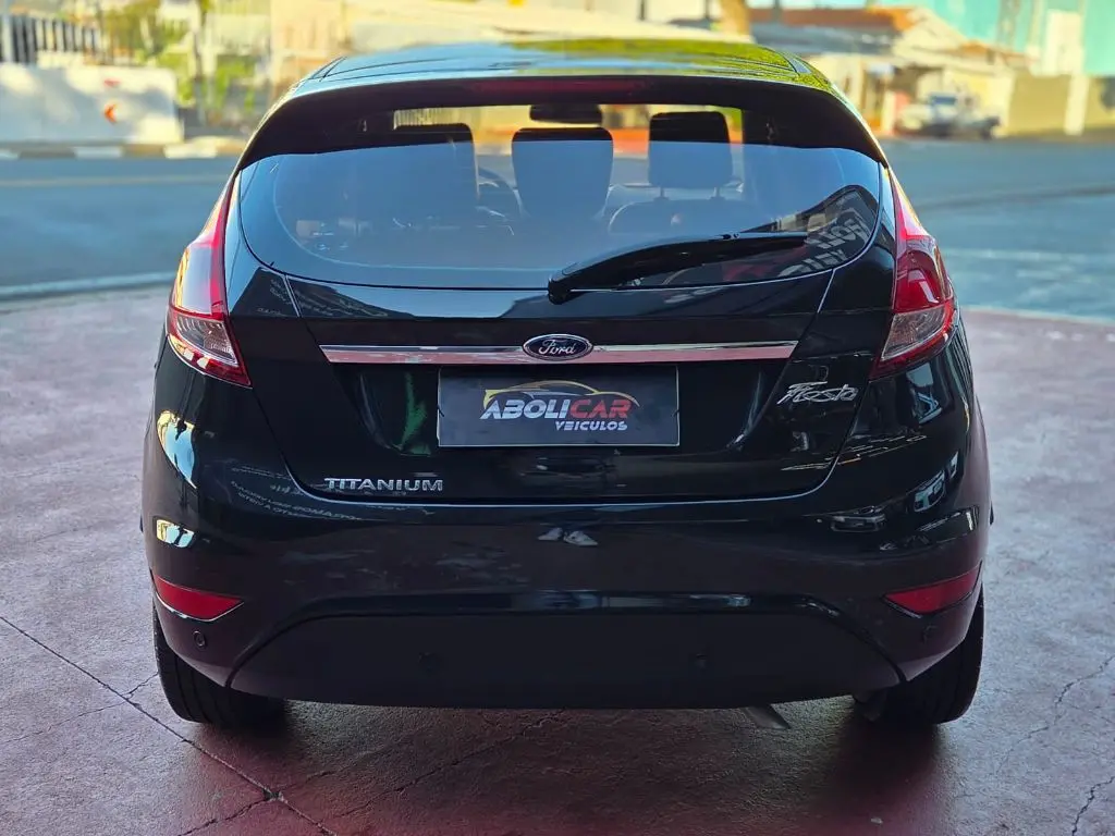 FORD Fiesta Hatch - Foto