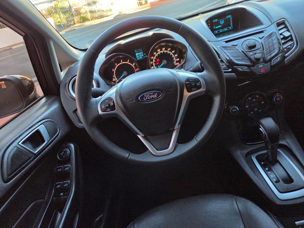 FORD Fiesta Hatch - Foto