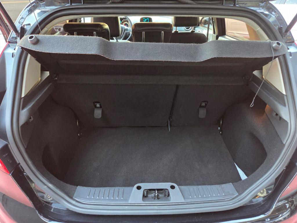 FORD Fiesta Hatch - Foto