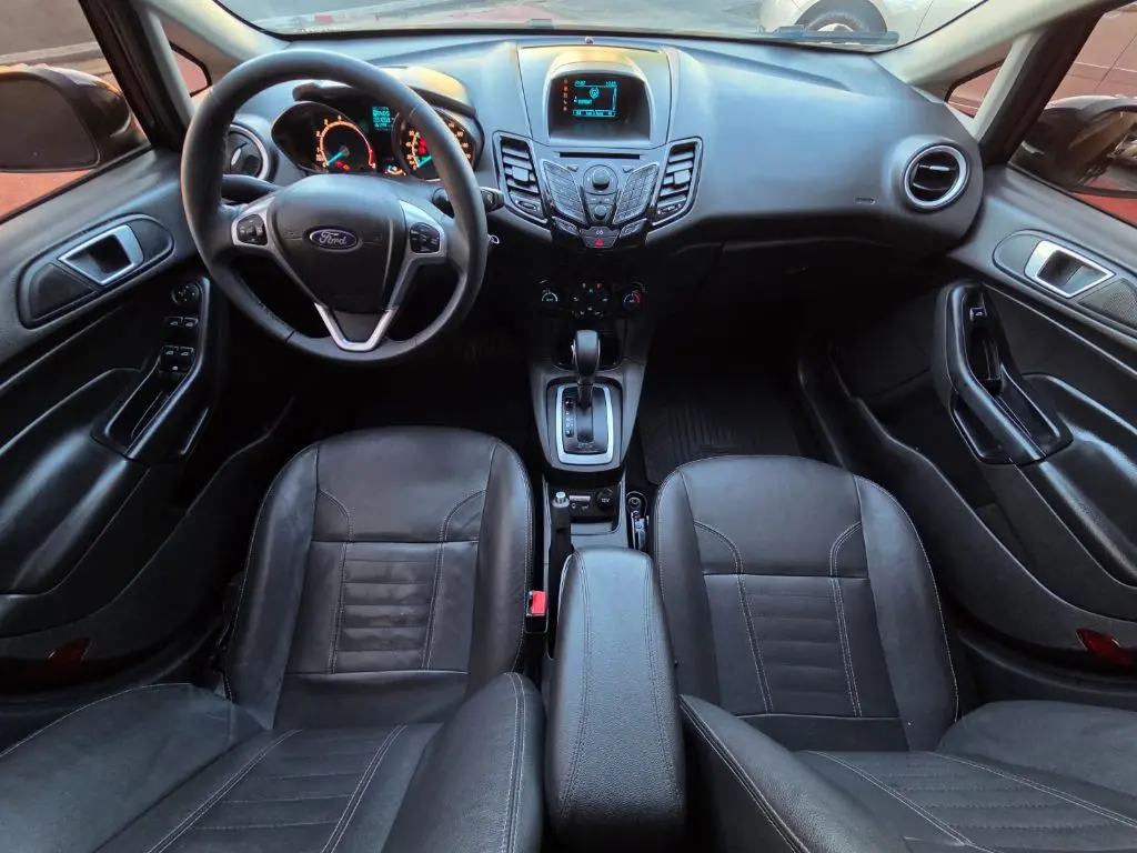 FORD Fiesta Hatch - Foto