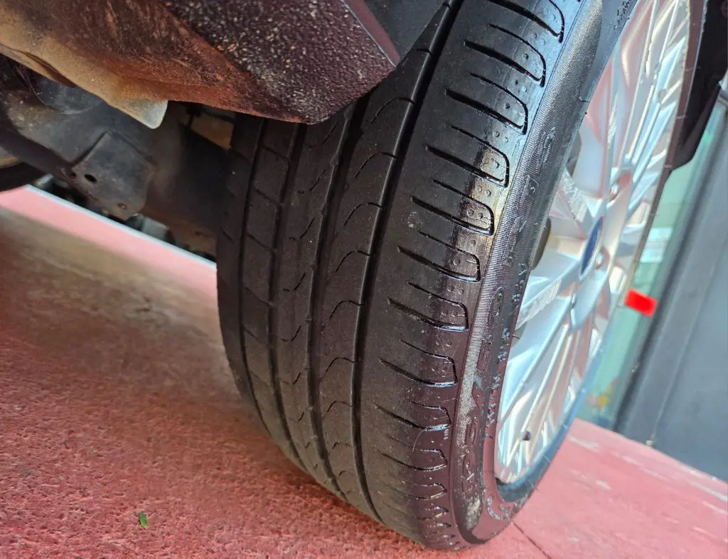 FORD Fiesta Hatch - Foto