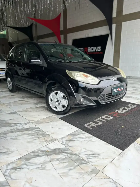 FORD Fiesta Hatch - Foto